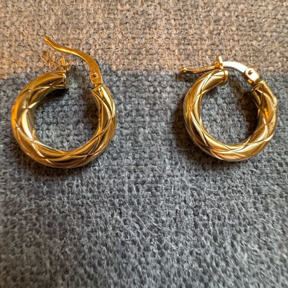 Elegant Gold Hoop Earrings, Stunning 18k Solid(No Plate, No Filled )Yellow Gold